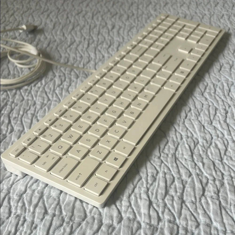 HP White Wired Keyboard and Mouse Combo
